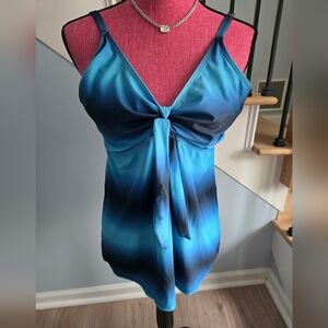 Blue Ombre Women's Tankini Top - Size 2X - LIKE‎ NEW